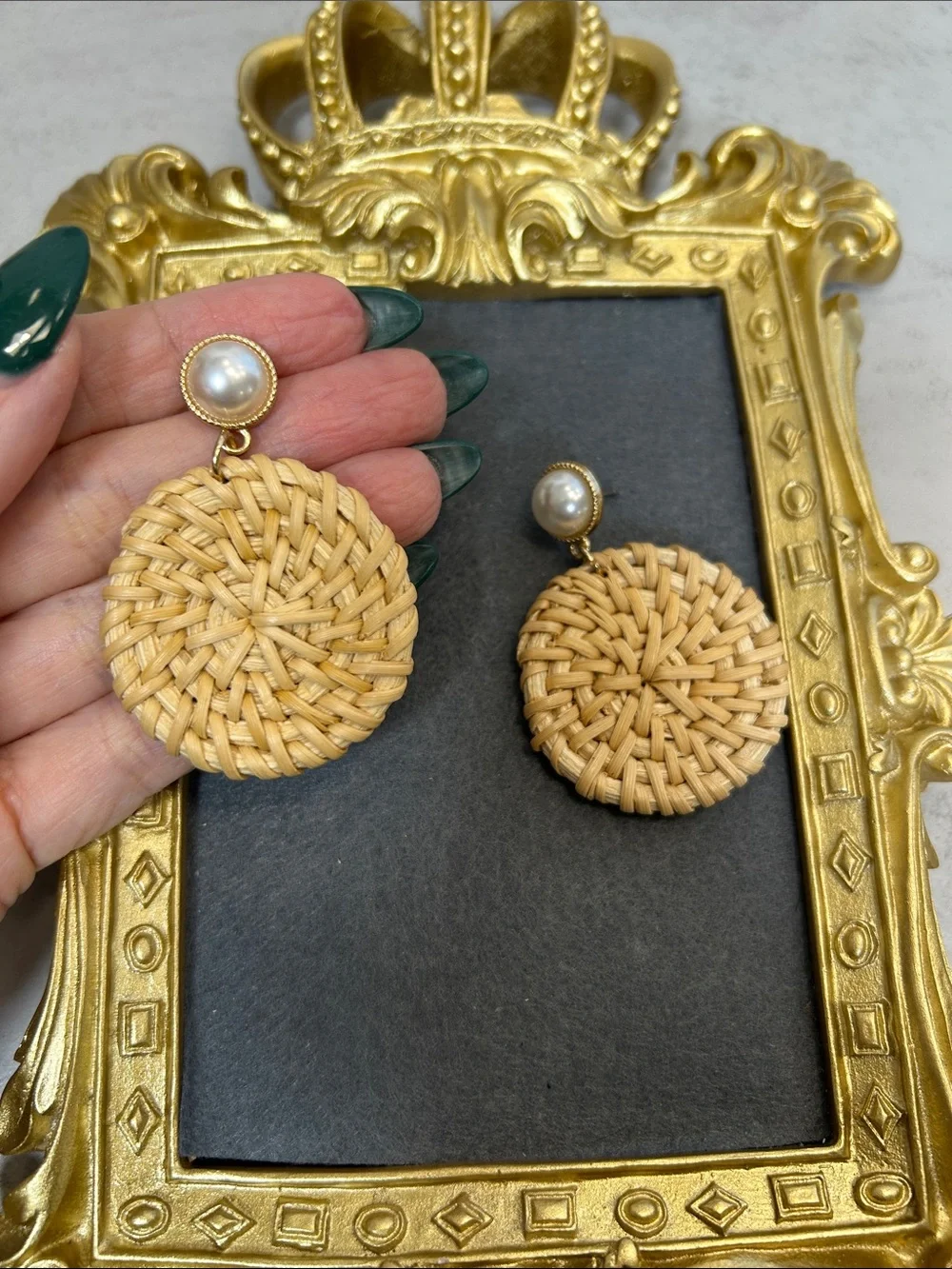 Faux Pearl Top Woven Rattan Disc Drop Earrings - Natural